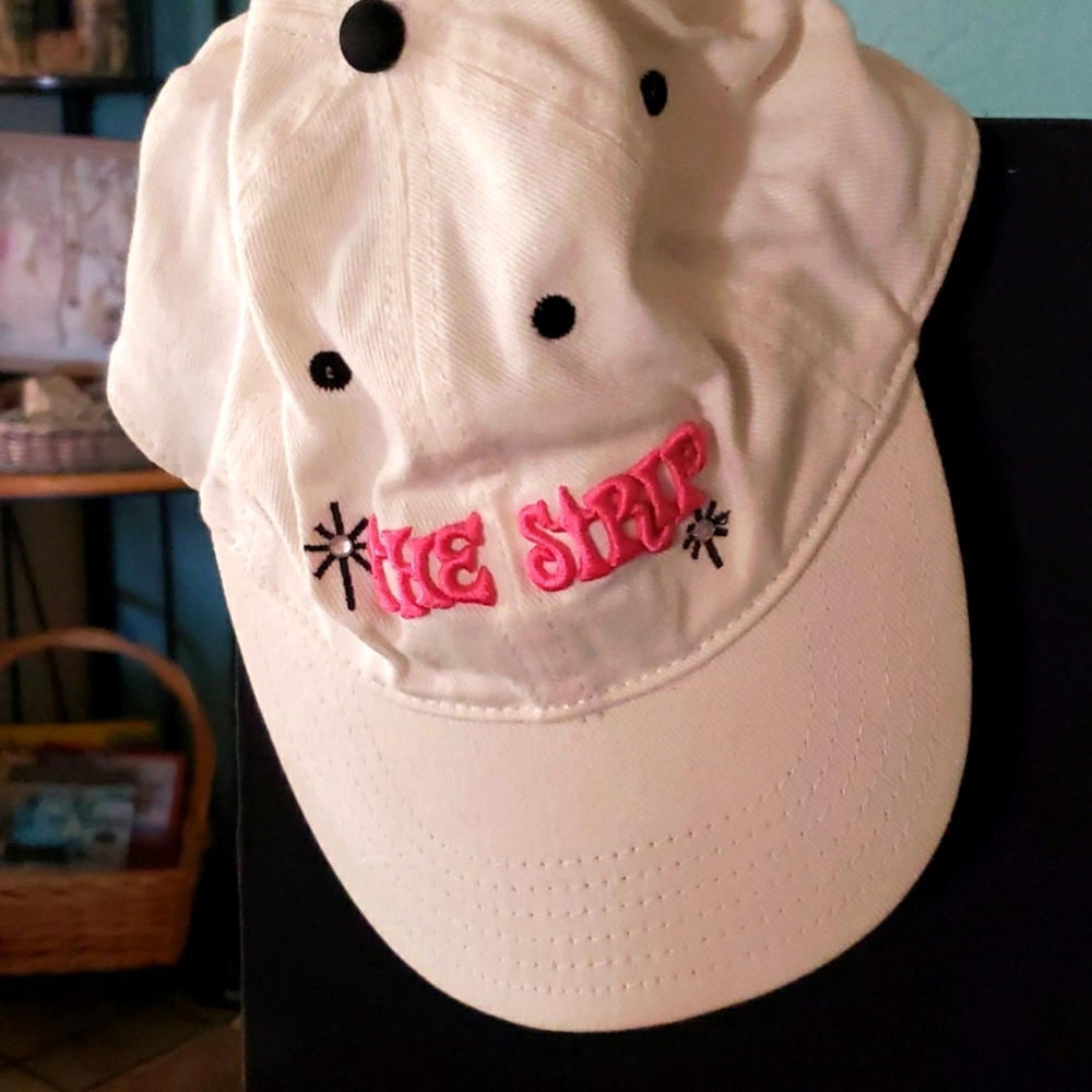 Vintage White Caesars Palace Las Vegas ball cap The Strip💲⛲💋💟
